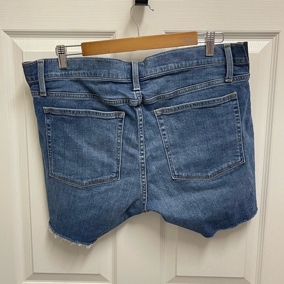 NWT J. Crew Maternity Jean Cut Off Shorts - Picture 7 of 8